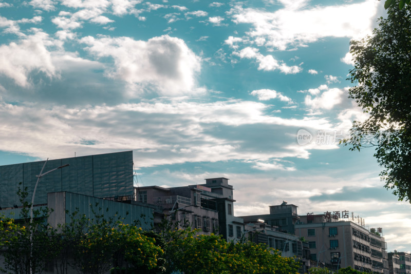 城市风光动漫风格天空