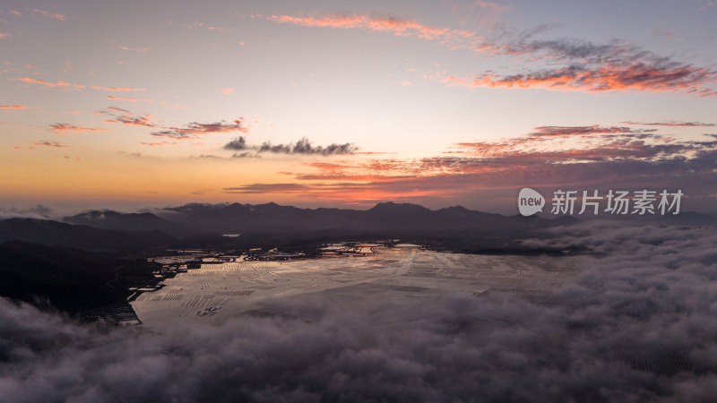 惠州观音山-山间风力发电场云海日落