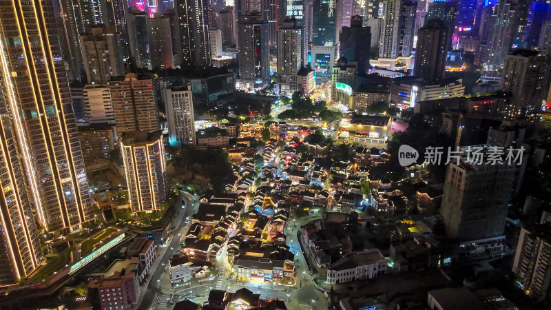 重庆十八梯渝中半岛CBD夜景航拍图