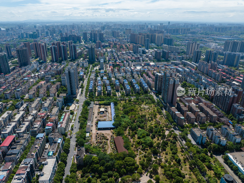 蓝天白云下湖南衡阳华新开发区 城市风光