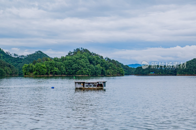 春日千岛湖风光