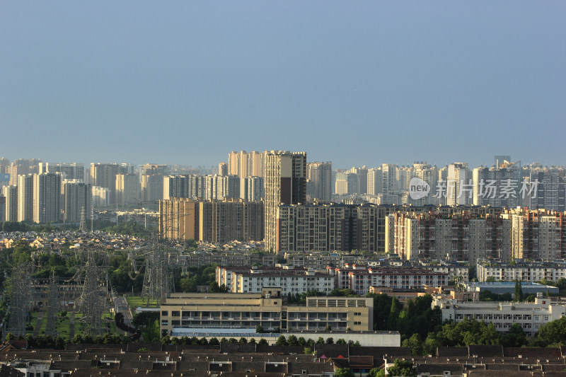 晨光中的成都市温江区建筑风光