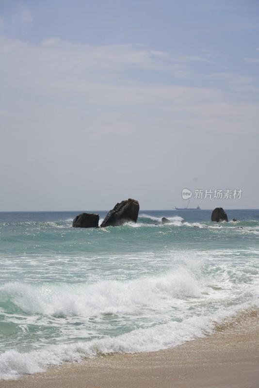 海南三亚万宁日月湾海浪