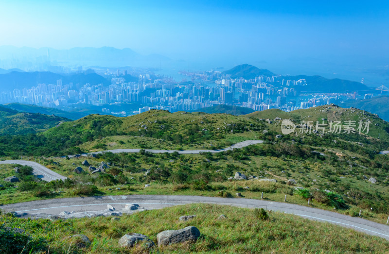 香港大帽山郊野公园看维港海湾城市建筑