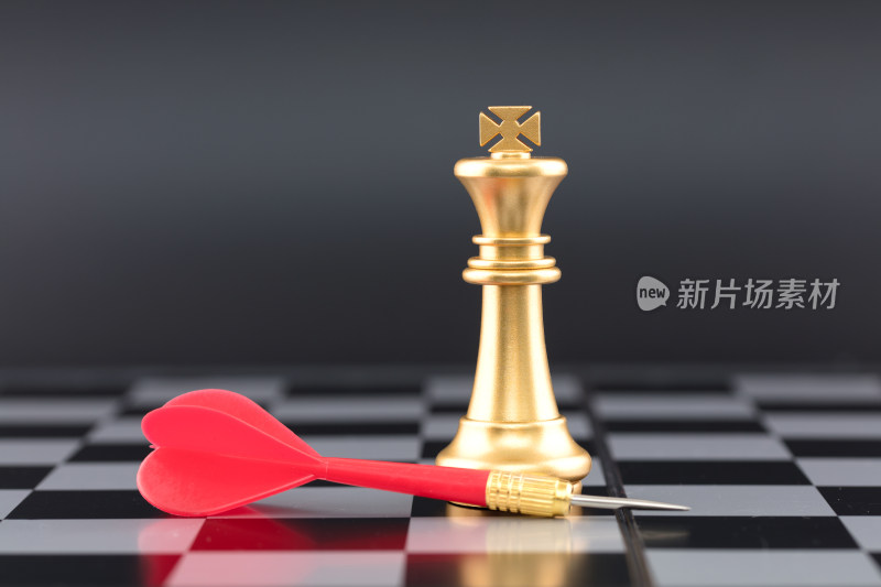 国际象棋棋子和飞镖