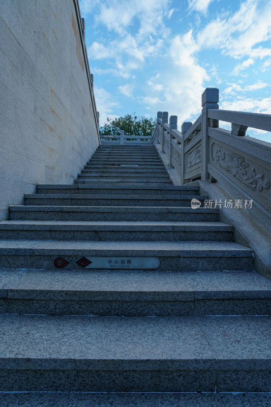 佛山礌岗公园魁星阁台阶栈道