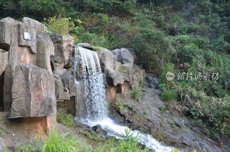 广东东莞：芙蓉峡瀑布