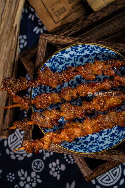 烤羊肉串美食