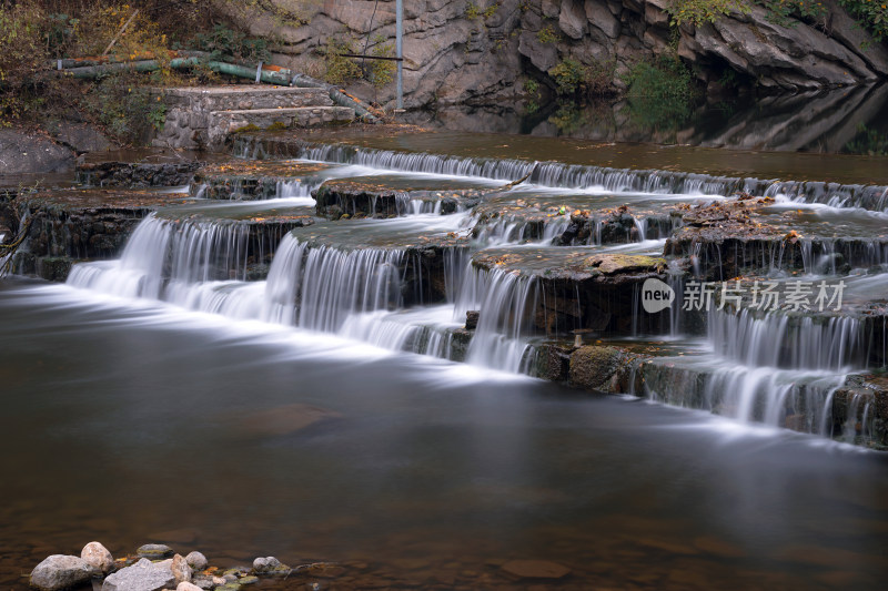 秋季北京山区流水慢门摄影