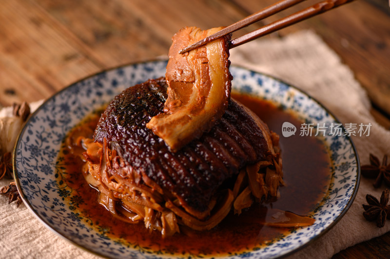 中国传统美食-梅菜扣肉