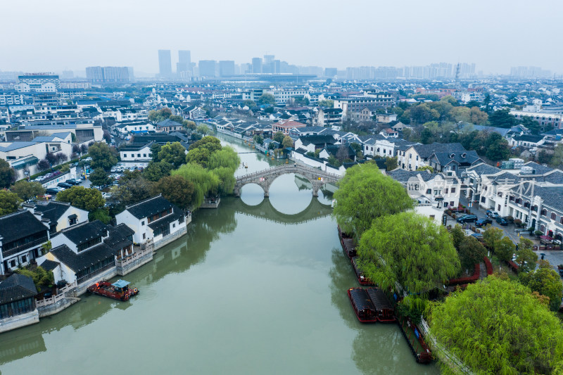 江苏苏州山塘街外城河