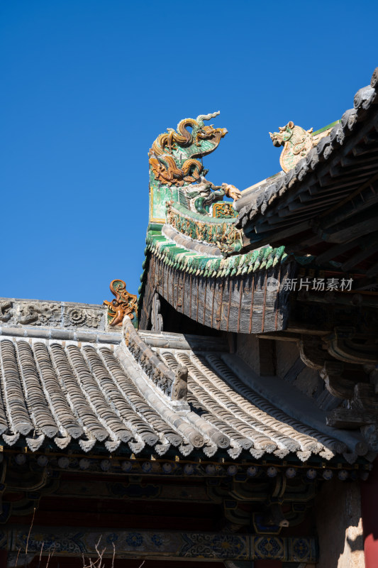 山西晋城玉皇庙古建筑屋顶装饰特写