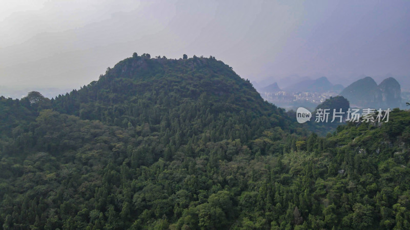 广西桂林山水甲天下哈斯特地貌奇山航拍