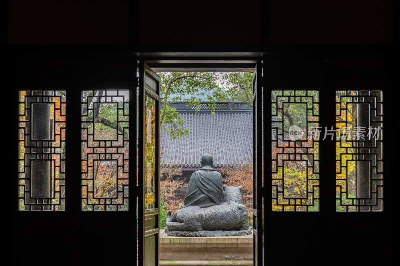 杭州理安寺伏虎禅师雕像