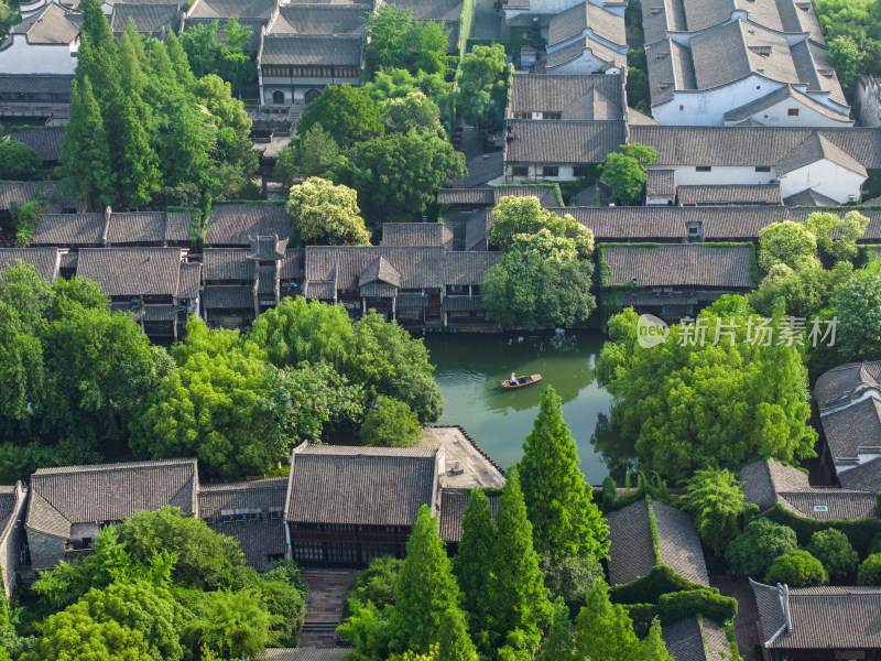 航拍江南水乡古镇乌镇全景