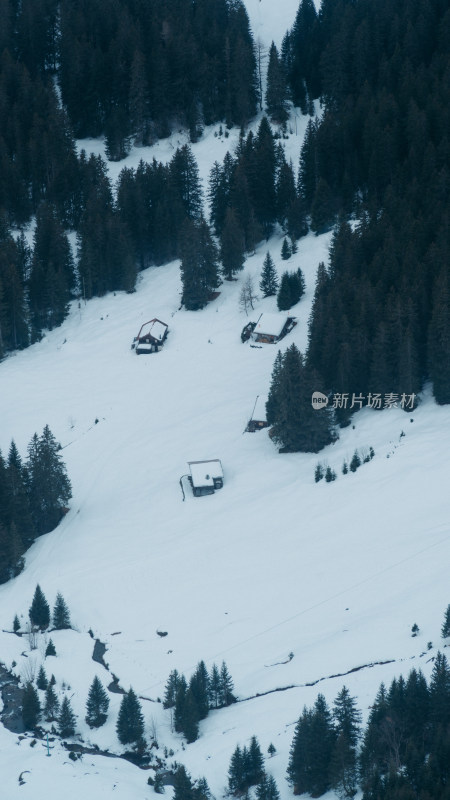 雪山木屋