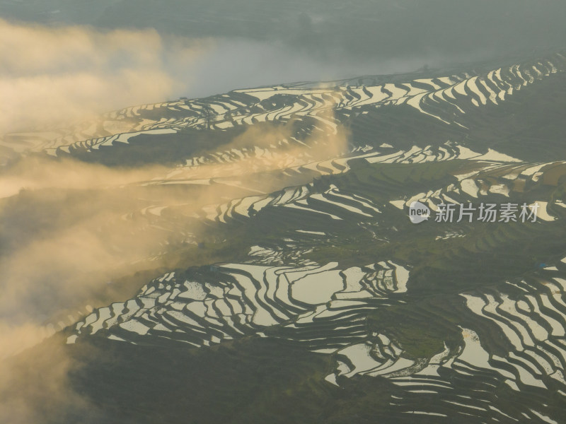 山间云海