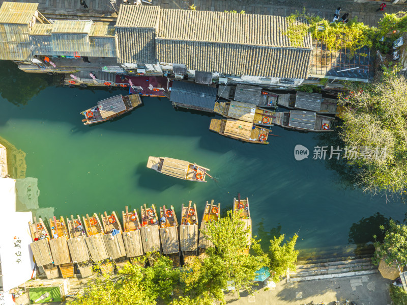 航拍晴天的苏州平江路果冻河