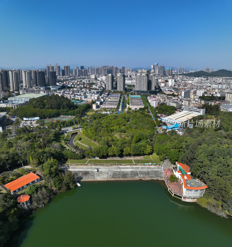 广东省深圳市坪山区大山陂水库泰和塔航拍