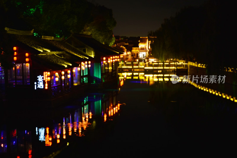 江苏苏州同里古镇水乡夜景