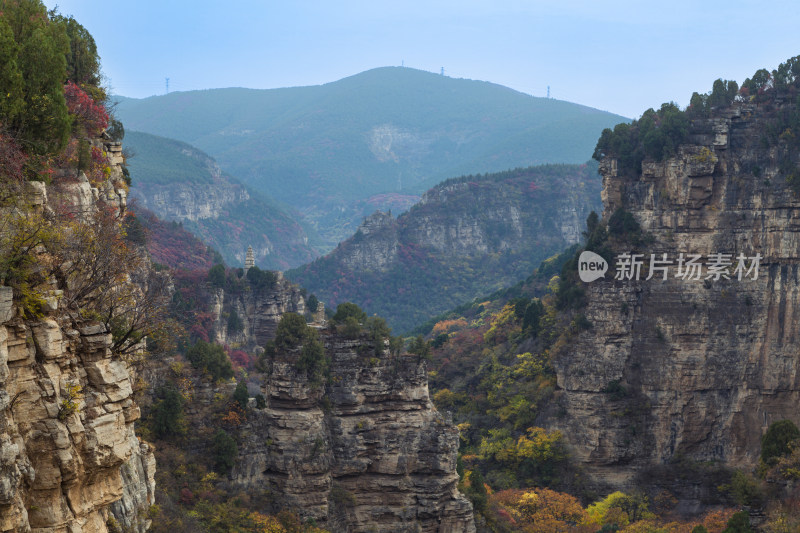 山东济南龙洞藏龙涧航拍秋天