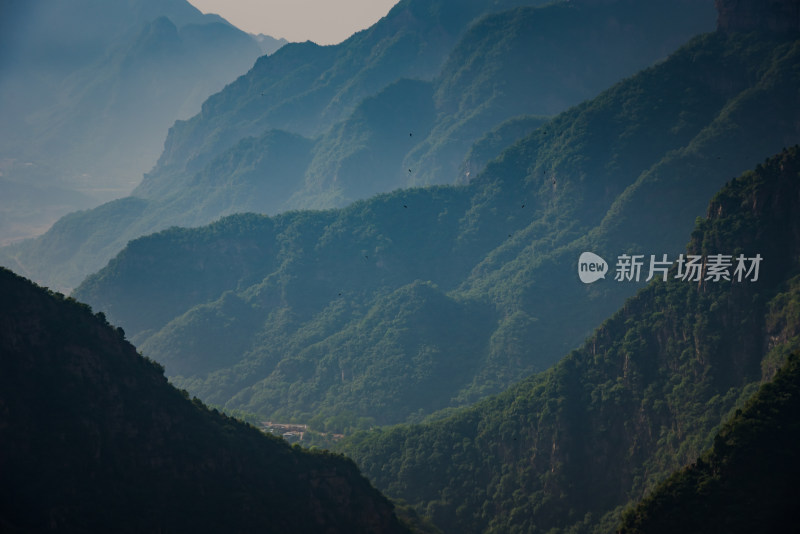 重峦叠嶂太行山脉自然风景