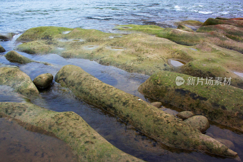 岩石河流喀斯特风景背景自然户外