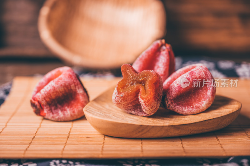 餐饮美食主题冬季霜降节气柿子饼素材图片