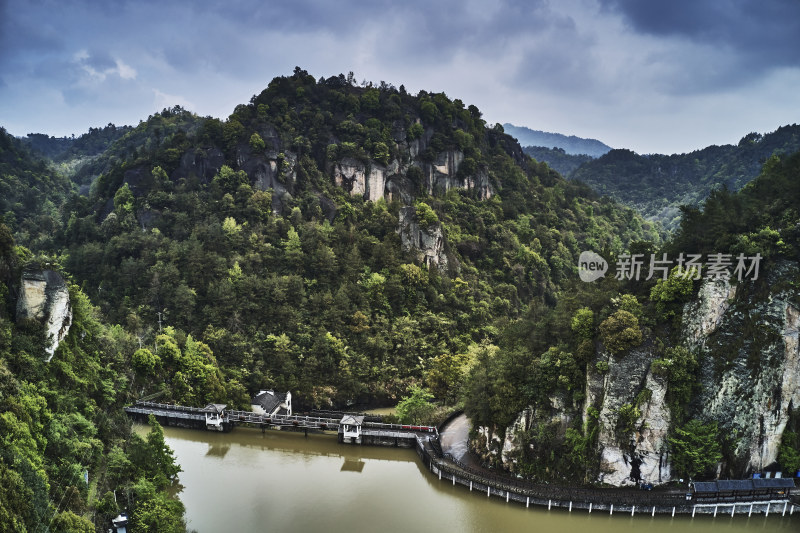 绍兴天烛仙境自然风光