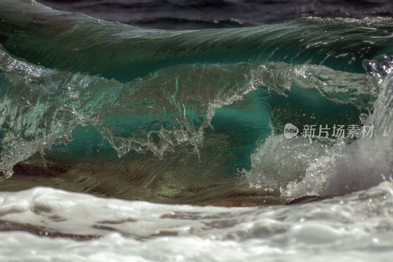 大海浪花巨浪浪潮汹涌海浪波涛汹涌