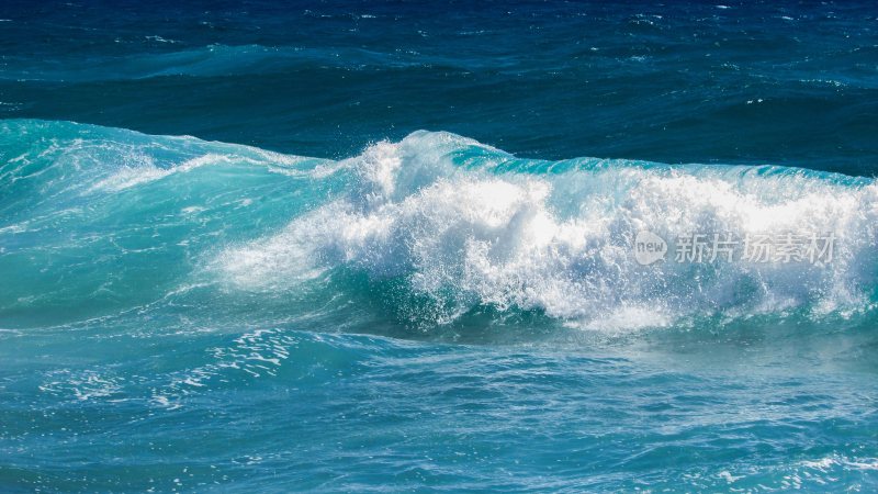 大海浪花巨浪浪潮汹涌海浪波涛汹涌