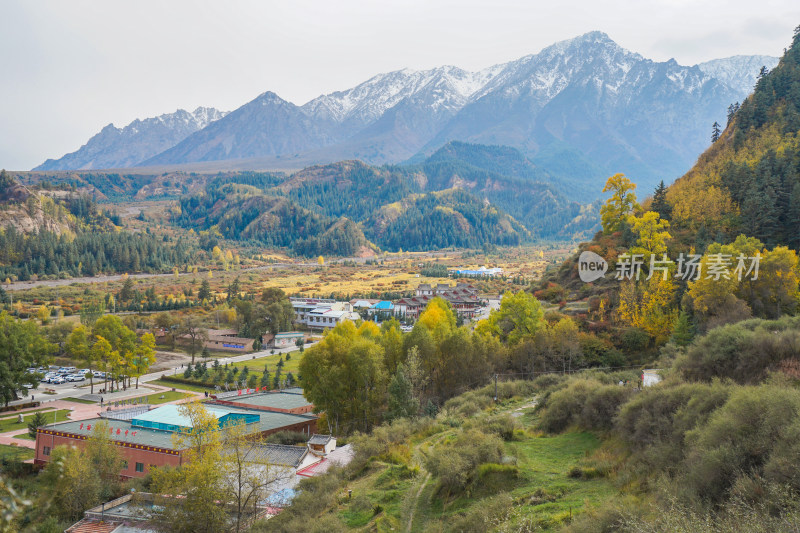 张掖，马蹄寺，秋天的自然景观