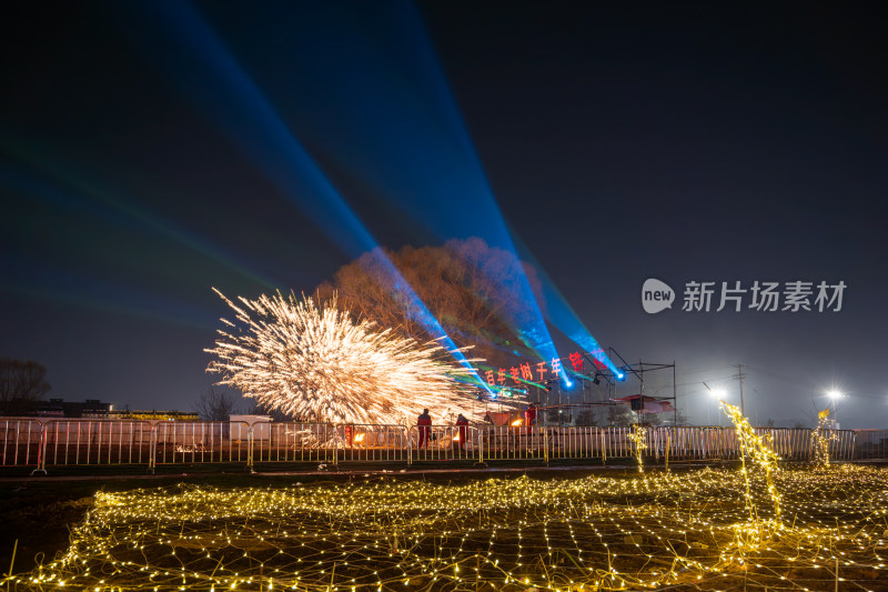 中国非物质文化遗产打铁花表演