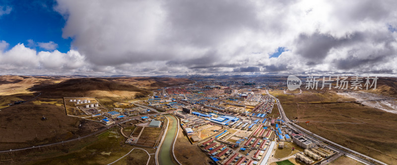 中国西藏那曲市航拍高原城市全景