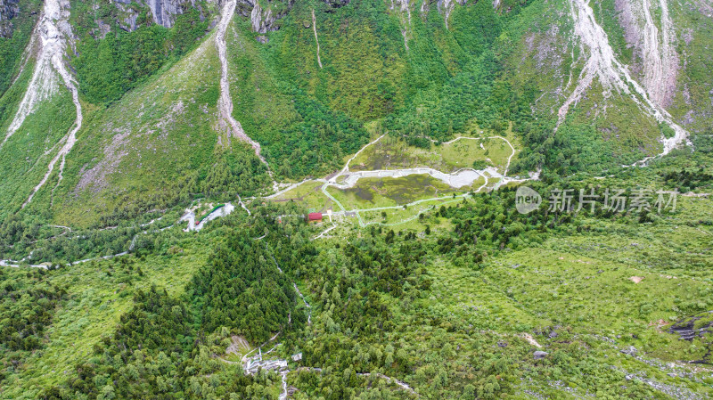 四川阿坝理县毕棚沟景区燕子岩高山草甸