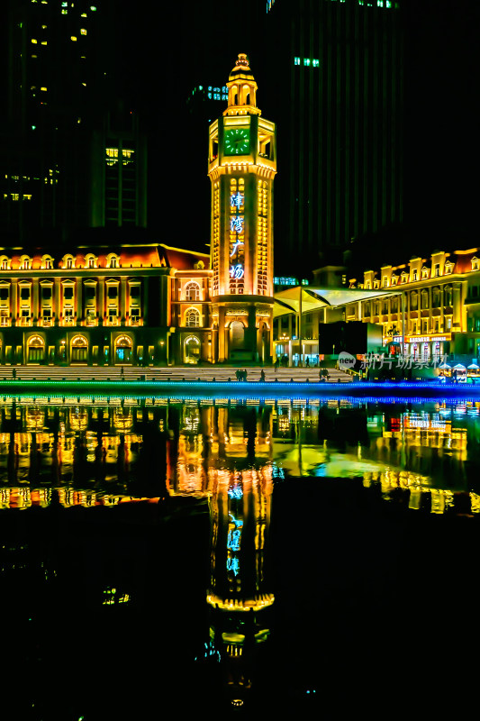 天津市地标津湾广场夜景