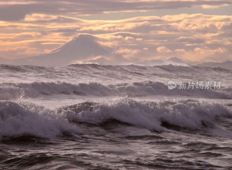 大海浪花巨浪浪潮汹涌海浪波涛汹涌