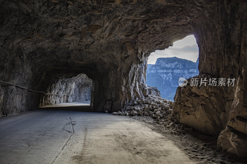 河南南太行山挂壁公路