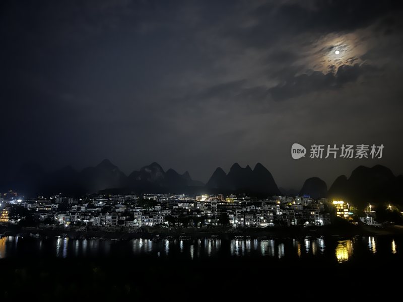 广西省桂林市阳朔县夜景