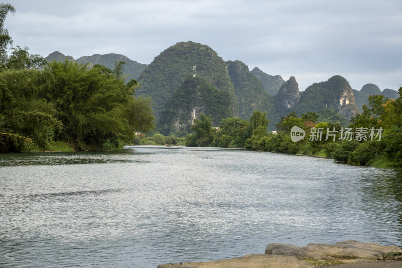 阳朔遇龙河风光