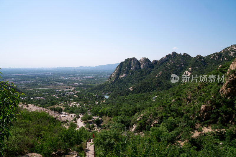 北京白虎涧风景区在晴朗的夏季