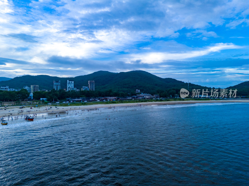 大海海洋沙滩青澳湾海岛航拍图