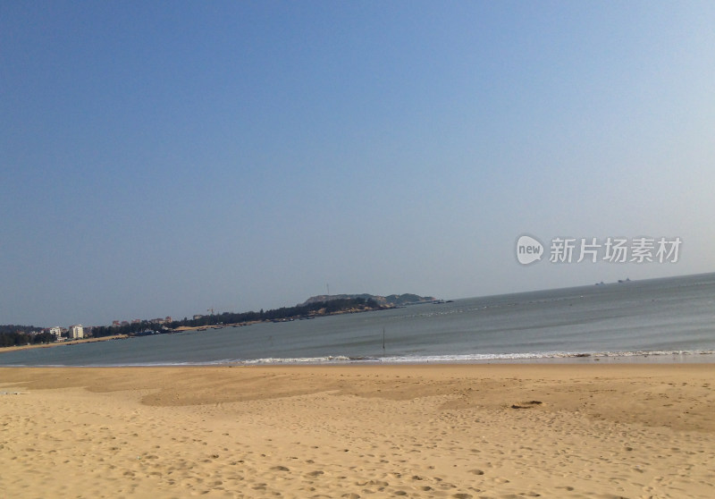 沙滩海边远景风景