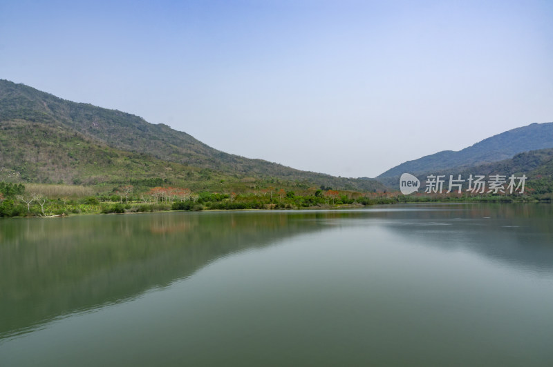 水库湖光山色