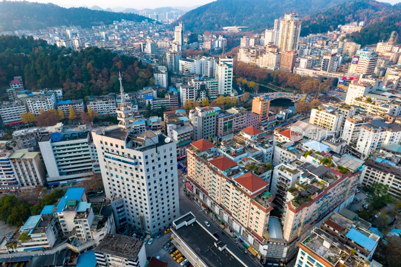 遵义老城区香山寺及周边建筑航拍摄影图