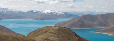 西藏山南羊卓雍措圣湖神湖蓝色高空航拍