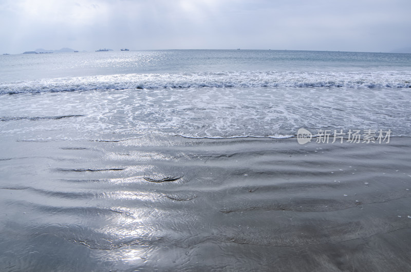 惠州双月湾旅游景区滨海沙滩海浪海景风光