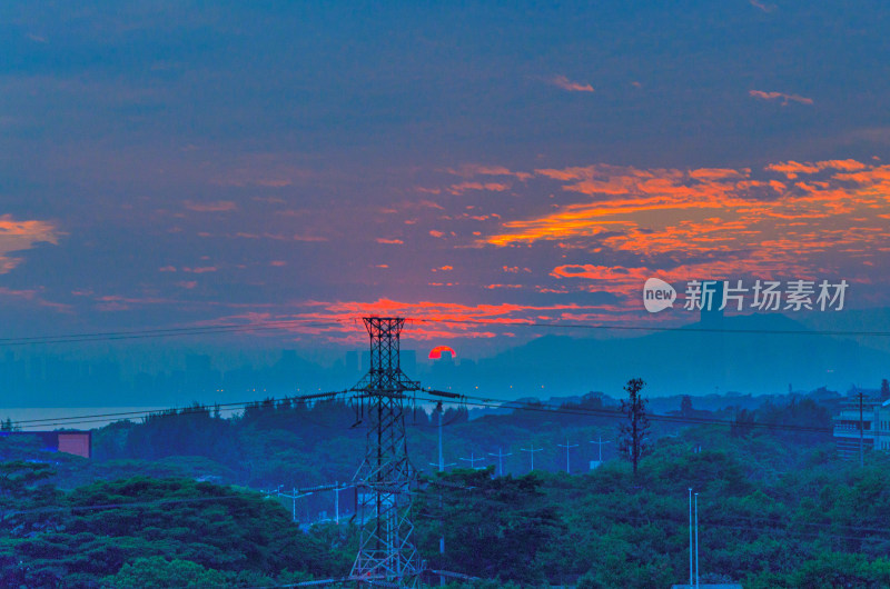 深圳湾傍晚天空夕阳晚霞火烧云自然风光