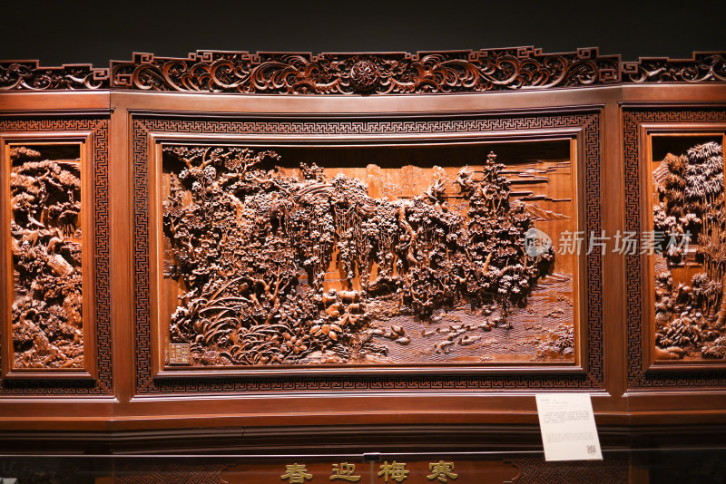 中国杭州工艺美术博物馆木雕寒梅迎春