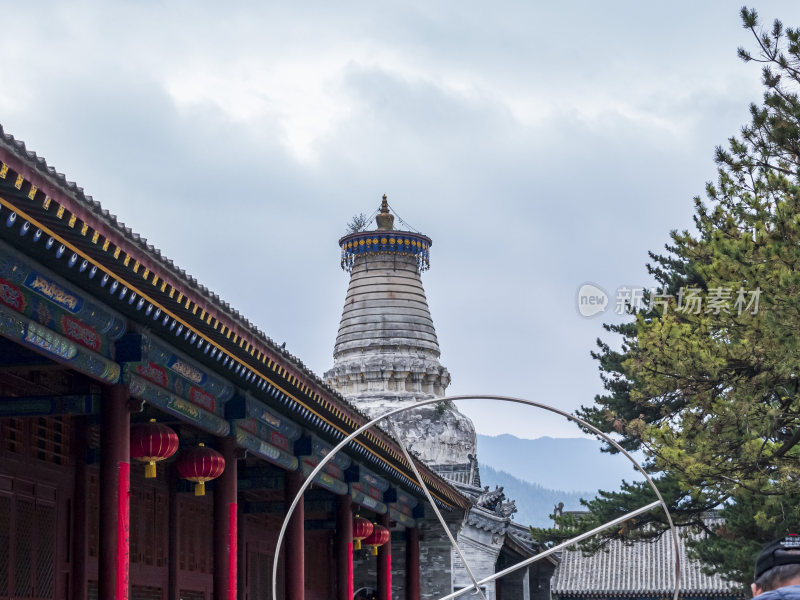 山西五台山大显通寺风景